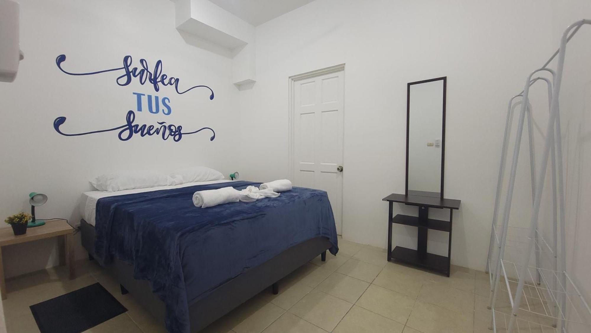 Surfo House Hotel & Hostel Tamarindo Exterior foto